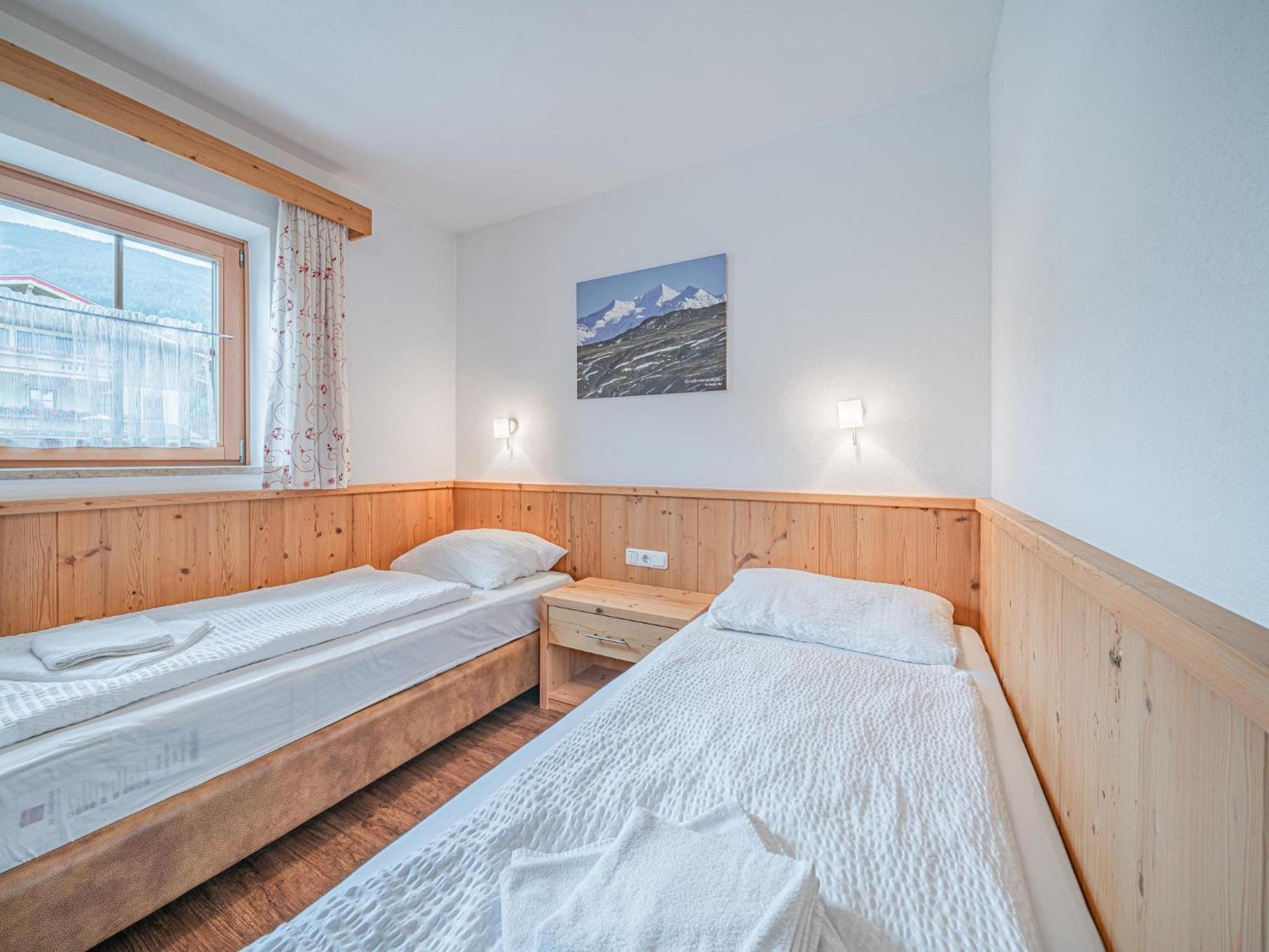 Roeck II Apartment Neukirchen am Grossvenediger Luaran gambar